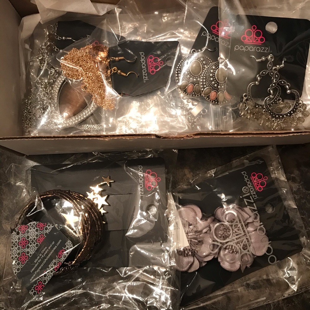 PAPARAZZI JEWELRY BUNDLE